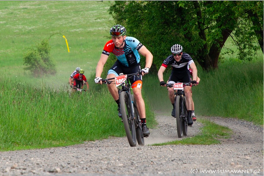 FLORIAN ANDERLE siegt in Tschechien beim Author Král Sumavy P1 Marathon